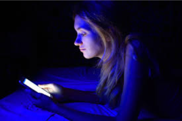 Does Reading in the Dark Hurt Your Eyes